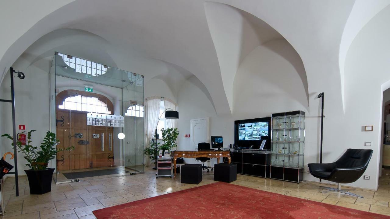 Palac Pakoszow Schlosshotel Wernersdorf Jelenia Góra Exteriör bild The interior of the museum